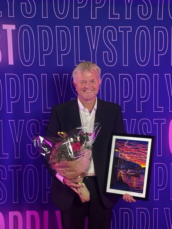 Ove Sørdahl mottar Global Growth Award 2026 under Opplyst-konferansen i Bodø.