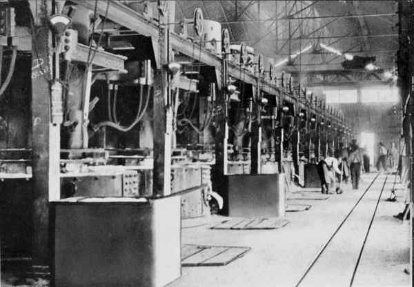Historisk bilde av Elkems industrifasiliteter fra partnerskapet med Alcoa i 1924.