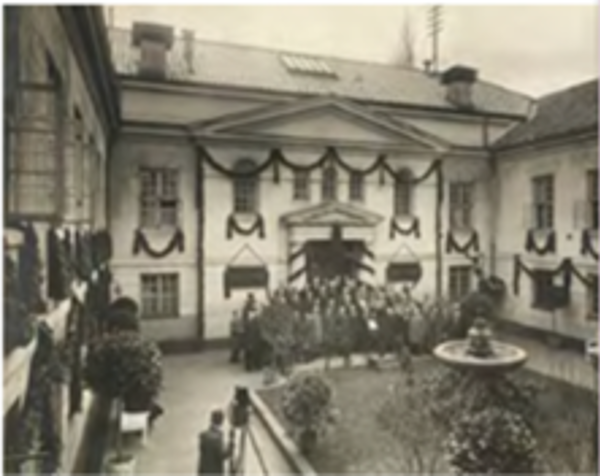 Historisk bilde av Oslo Børs-bygningen